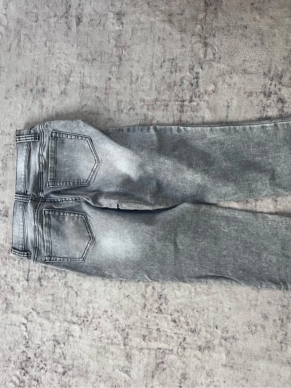Francesca’s Girls Gray Straight Leg Stretch Jeans Size 9–10 (US 140)